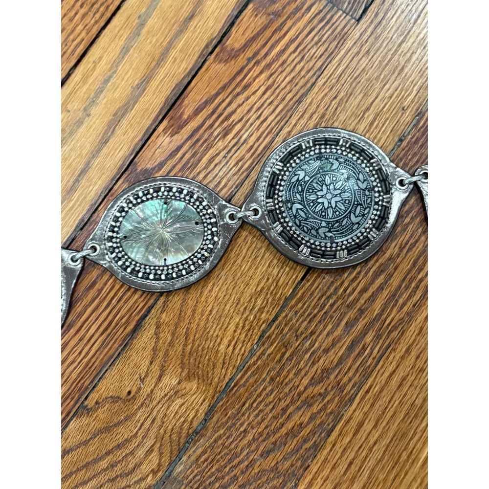 Chico's Genevieve Silver Medallion Chain Belt M/L NWT - Picture 4 of 7